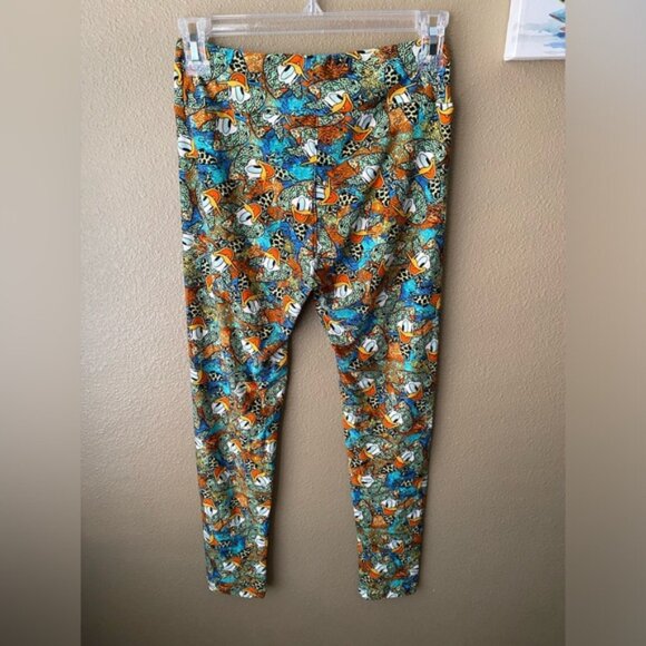 Lularoe Women’s One Size Leggings - Donald Duck Safari - NWOT - Disney - Picture 3 of 6